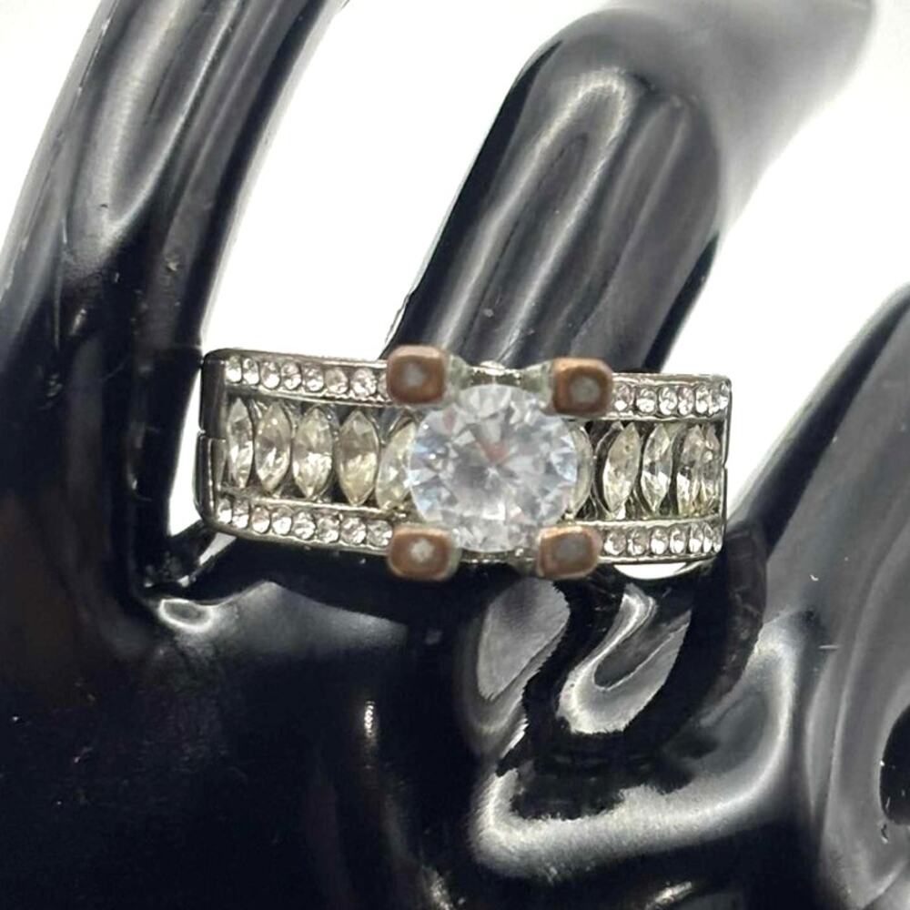 Vintage Oval Crystal Ring